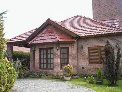 Casa Chalet  en Venta ubicado en Banco Provincia, Moreno, G.B.A. Zona Oeste