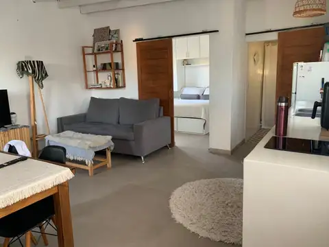 EXCELENTE DPTO 2 AMBIENTES EN ALQUILER - A 50 MTS DE COLECTORA PANAMERICANA