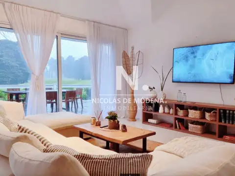 Casa 6 ambientes con 5 baños