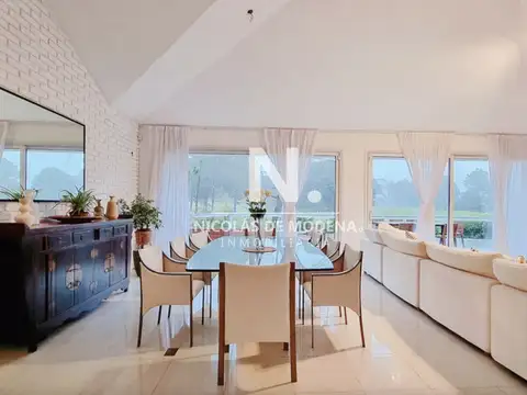 Casa en Venta en Golf, USD 1.290.000
