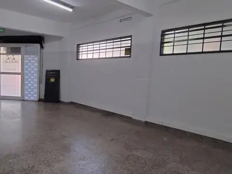 Galpon en Venta en Saavedra, USD 181.000