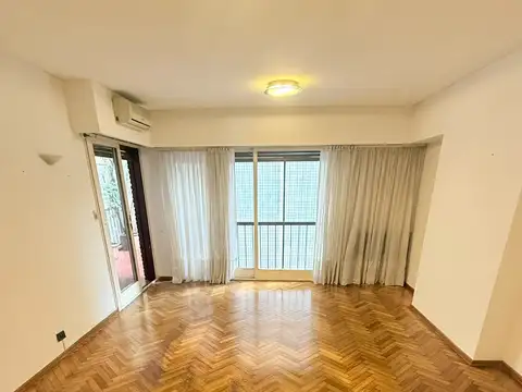 Departamento en alquiler en Barrancas de Belgrano.  4 ambientes y escritorio. Torre de categoría. Excelente ubicación. 