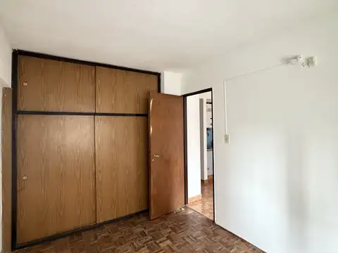 Departamento en Alquiler en Abasto, $ 290.000