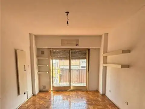 BESARES 2300, Piso 2