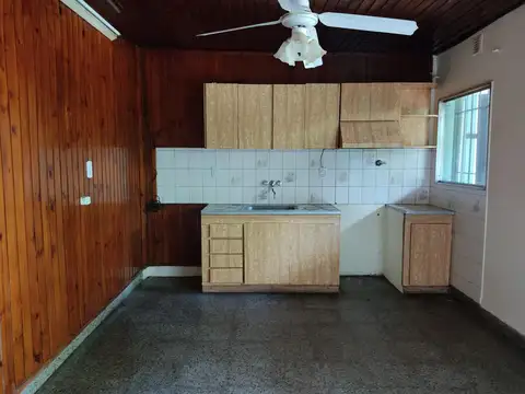 Casa en Alquiler con 1 cochera