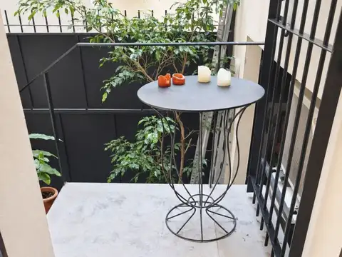 Depto Tipo Casa 5 ambientes con 2 baños