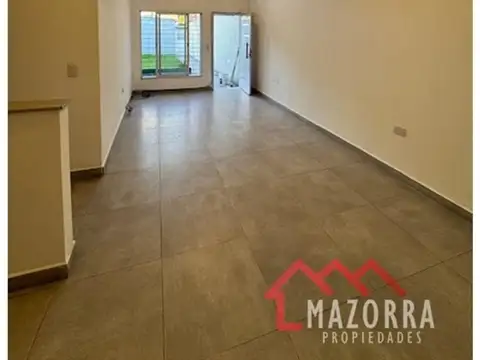 Depto Tipo Casa en Alquiler de 3 ambientes