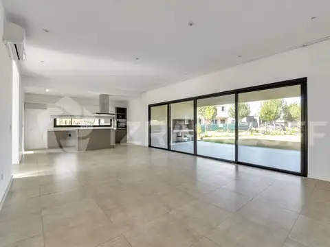 Barrio Privado Santo Tomás, Mariano Acosta 3098