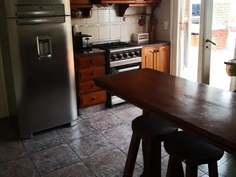 Chalet 4 ambientes Zona Playa Grande