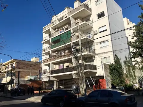 Av Gdor M Ugarte 4000, Piso 3