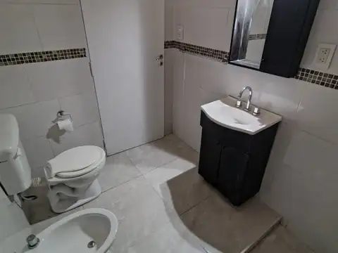 Casa reciclada nueva en Bº Parque Casas