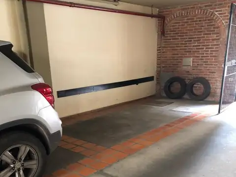 Cochera en Venta con acceso Horizontal