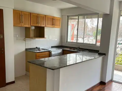 Departamento en Alquiler en Luis Agote, $ 680.000