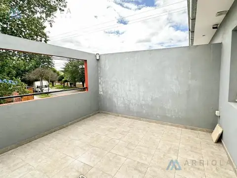 Depto Tipo Casa en Alquiler de 2 dormitorios