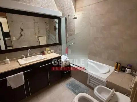 Casa De 5 Ambientes En Ramos Mejia