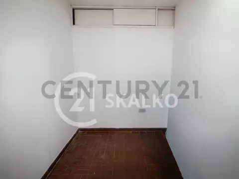 Departamento 6 ambientes con 1 baño
