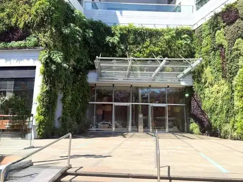 Avenida del Libertador  al 2400