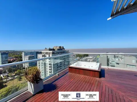 Venta de exclusivo Departamento/Dúplex con terraza, jacuzzi y vista al río en La Palmera, Olivos