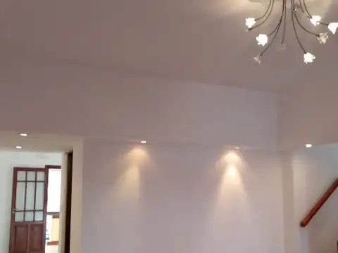 Casa en Venta en Castelar, USD 140.000