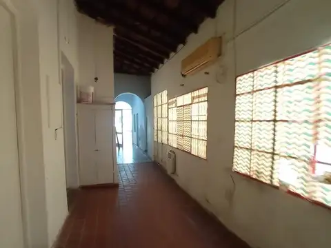 Local CÉNTRICO