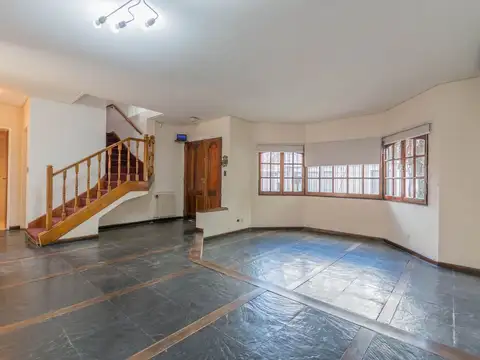 Venta casa V. Devoto 5 amb garage A Crédito