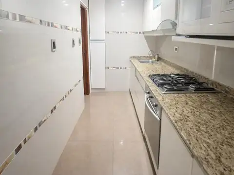 VENTA DEPARTAMENTO DOS DORMITORIOS SOBRE AV. PELLEGRINI