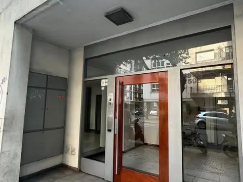 Excelente departamento dos dormitorios, frente, piso 9