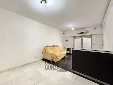 Depto Tipo Casa en Venta en Mataderos, USD 82.000