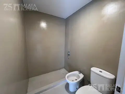 Departamento en Alquiler en Olivos Vias/Maipu, $ 1.300.000