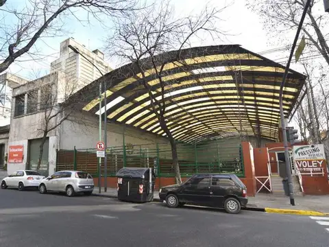 Terreno para 8.800 m2 vendibles Balvanera :Esquina Urquiza y Moreno
