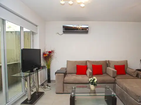 Armenia 2300, Piso 1