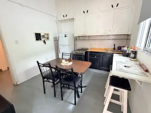 Casa 5 ambientes con 1 baño