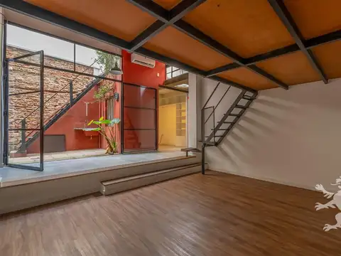 Depto Tipo Casa en Venta 50 años