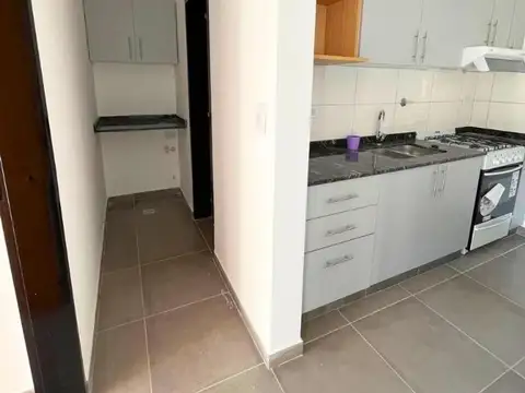 Departamento en Alquiler en Remedios de Escalada, $ 600.000