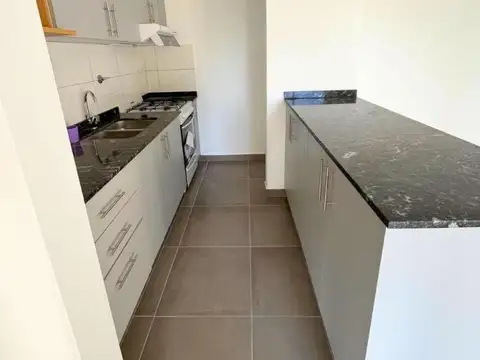 Departamento en Alquiler en Remedios de Escalada, $ 600.000