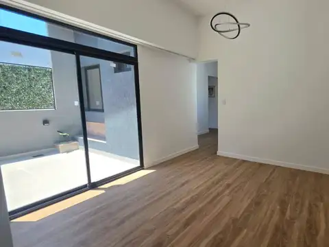 Depto Tipo Casa en Venta 1 año