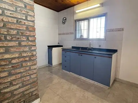 Carlos Pellegrini 700