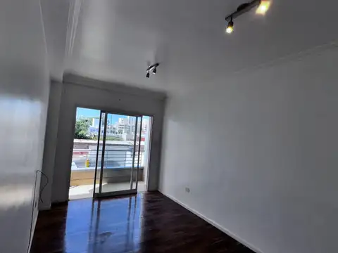 Departamento en Venta en Zona Centro, USD 95.000