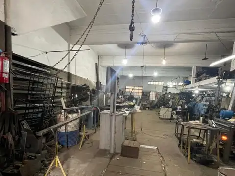 Galpon en Venta en Villa Lynch, USD 250.000