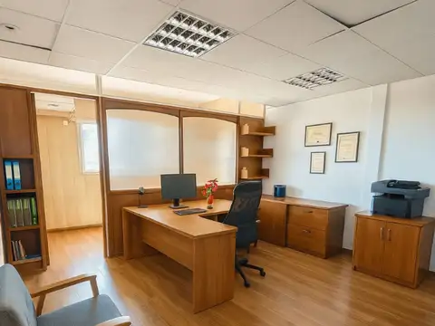 Oficina venta en Vicente Lopez Luminosa 