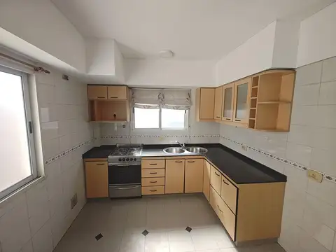 Departamento 3 ambientes con 2 baños