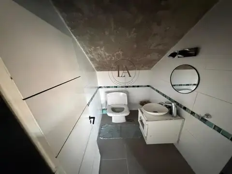 CASA EN VENTA EN LA REJA MORENO