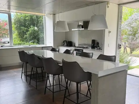 Casa moderna  4 dormitorios piscina -  Country Kentucky Club