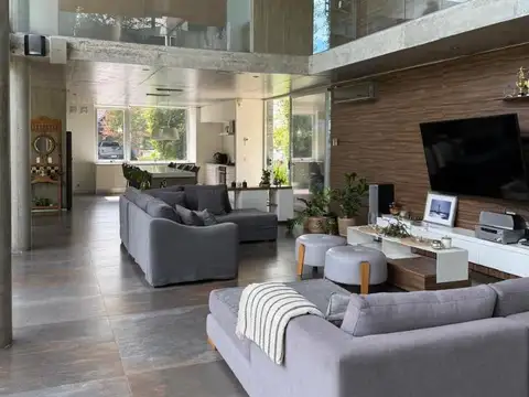 Casa en Venta en Kentucky Club de Campo, USD 1.850.000