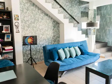 Depto Tipo Casa en Venta de 4 ambientes