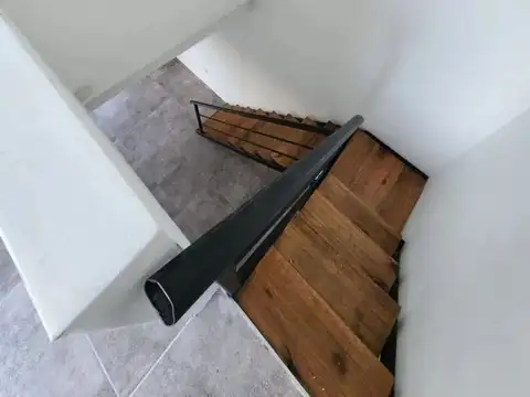 Depto Tipo Casa 2 ambientes con 1 baño