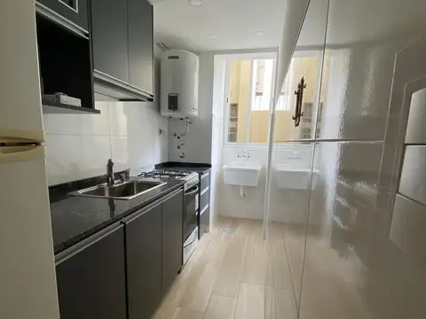 1 AMBIENTE RECICLADO PARA 4 PERSONAS