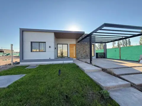 Casa en Venta - Bº La Quebrada - Lujan De Cuyo