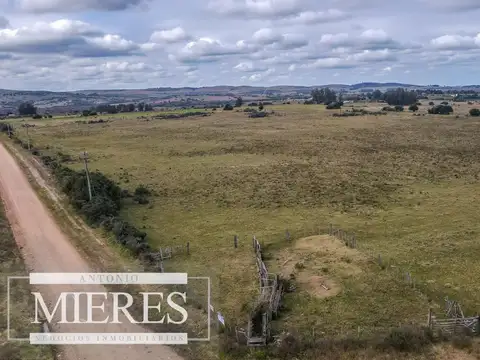Chacras en Pueblo Edén de 3,5 y 4 ha.