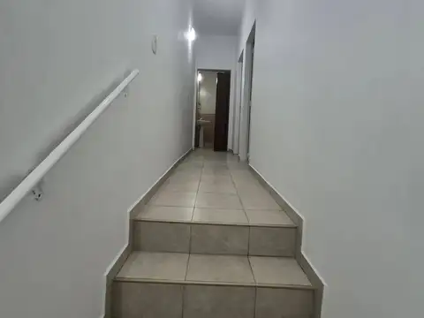 Depto Tipo Casa en Alquiler de 3 ambientes